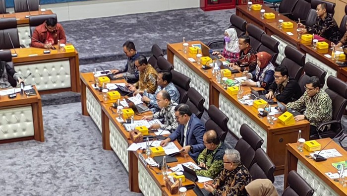 Menteri UMKM Lapor DPR Anggaran Kementerian Disunat Rp 242 M Imbas Efisiensi.