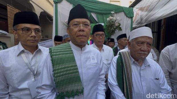 Para petinggi PPP melakukan pertemuan di kediaman mendiang Kiai Haji Maimoen Zubair atau Mbah Moen di Karangmangu, Sarang, Rembang, Rabu (12/2/2025).