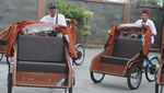 Potret Wamen UMKM Bagi-bagi Becak Listrik