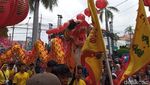 Potret Kemeriahan Arak-arakan Cap Go Meh di Cirebon