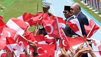 Kunjungan kenegaraan Erdogan beserta Ibu Emine Erdogan di Indonesia berlangsung pada 11-12 Februari 2025. Kunjungan kenegaraan ini diharapkan mempererat hubungan persahabatan dan kerja sama antara Indonesia dan Turki serta memberikan dampak positif bagi kemajuan kedua negara.