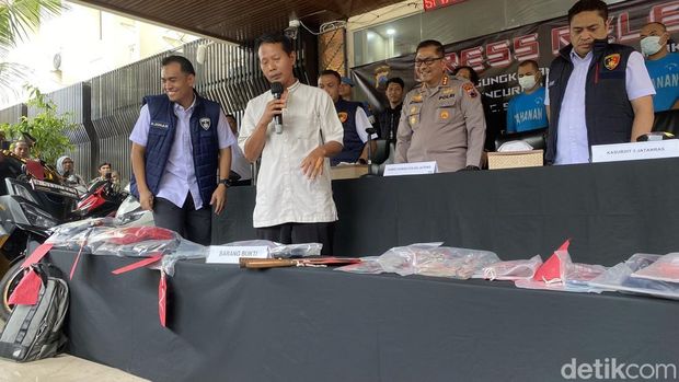 Rilis kasus perampokan juragan sembako Pati di Mapolda Jateng, Rabu (12/2/2025).