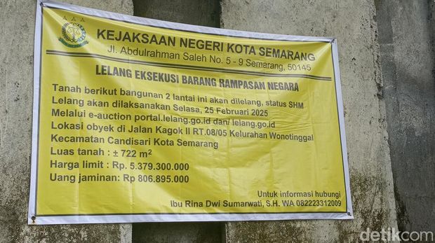 Rumah narapidana kasus korupsi di Semarang, Agus Hartono, di Jalan Kagok II, Candisari, Kota Semarang, yang akan dilelang, Rabu (12/2/2025).