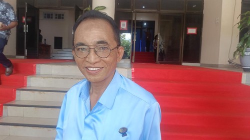 Sekretaris KONI NTT, Lambertus Tukan, ketika diwawancarai di Kupang, Rabu (12/2/2025). (Simon Selly/detikBali)