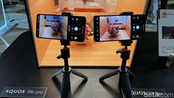 Sementara itu sensor kamera utamanya berukuran 1/0,98 inch dengan lensa setara 23mm f/1,8, dan juga dilengkapi OIS. Foto: detikINET/Anggoro Suryo Jati