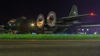 Latihan tersebut merupakan Latihan terbang malam menggunakan NVG yang dilaksanakan Skadron Udara 33 Lanud Sultan Hasanuddin dalam upaya meningkatkan kesiapan operasional dan kemampuan tempur di medan tanpa cahaya. 