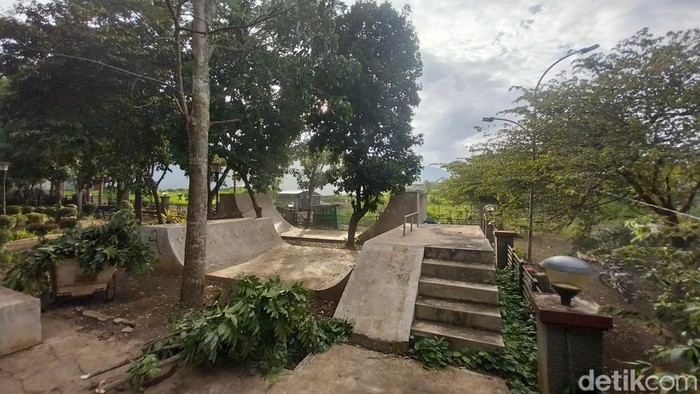Skate Park di Taman Hutan Kota Bodas, Kota Batu.
