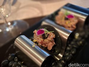 Sajian Beef Tartare hingga Striploin Wagyu Australia Premium di PIK