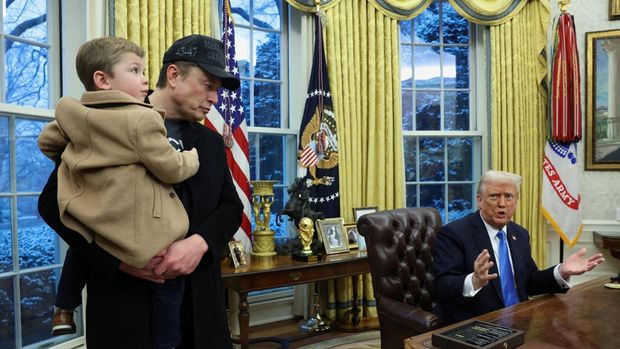 A combination picture shows Elon Musk speaking as he carries his son,  X Æ A-12 on his shoulders, next to U.S. President Donald Trump (not pictured) in the Oval Office of the White House in Washington, D.C., U.S., February 11, 2025.   REUTERS/Kevin Lamarque