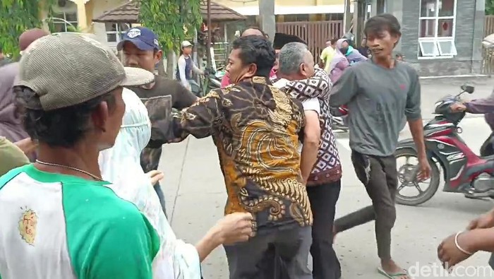 Pelaku diamankan dari amukan warga