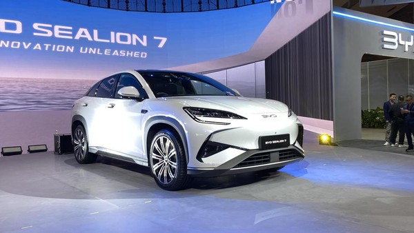 Mengupas Teknologi Unggulan Mobil Listrik BYD yang Dijual di Indonesia