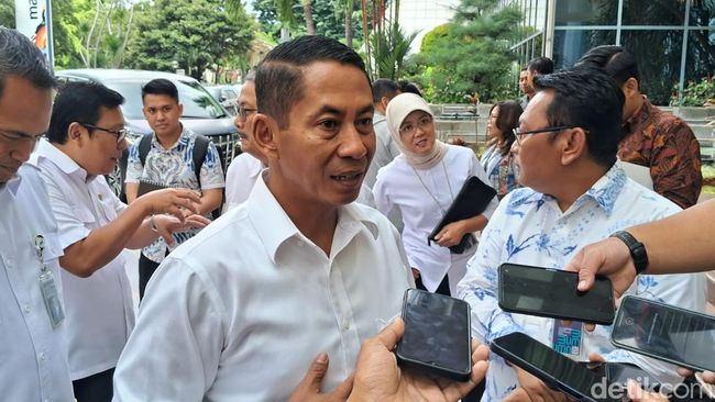 Direktur Utama (Dirut) Perum Bulog, Mayor Jenderal (Mayjen) TNI Novi Helmy Prasetya