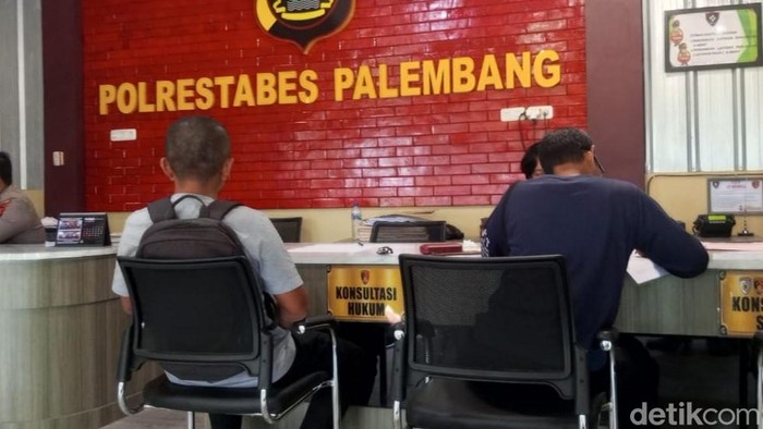 Driver ojol di Palembang melapor polisi usai dapat orderan fiktif dan ditipu modus pinjol