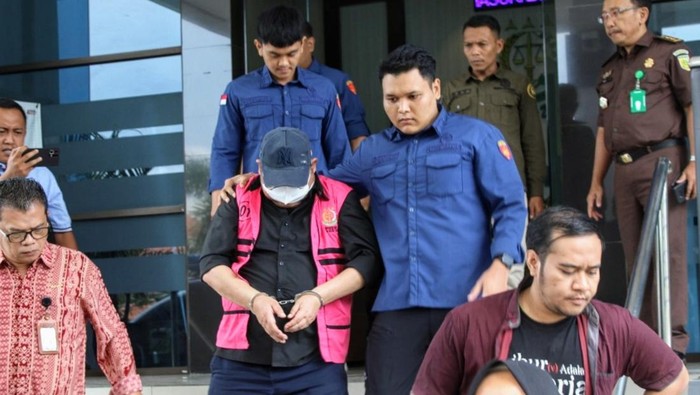 Eks Wabup Bondowoso Irwan Bachtiar Rahmat