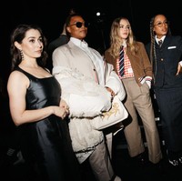 Peragaan busana Thom Browne juga bertaburan bintang. Hadir Cristin Milioti, Queen Latifah, Cara Delevingne, dan Kerry Washington. (Foto: Lexie Moreland/WWD via Getty Images)