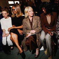 Tory Burch mendapat dukungan dari para bintang seperti Amanda Seyfried, Ciara, Martha Stewart, Jodie Turner-Smith, dan Alexandra Daddario. (Foto: Lexie Moreland/WWD via Getty Images)