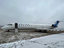 Insiden Pesawat Lagi di AS, Pesawat Keluar dari Landasan Pacu