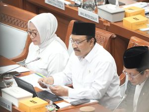 Efisiensi Anggaran 2025, Mensos Pastikan Tak Ganggu Layanan Publik