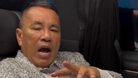 Hotman Paris, seorang pengacara yang kerap menuai kontroversi. Ia menjadi sorotan karena berseteru dengan Razman Nasution yang juga seorang pengacara. Foto: Instagram @hotmanparisofficial