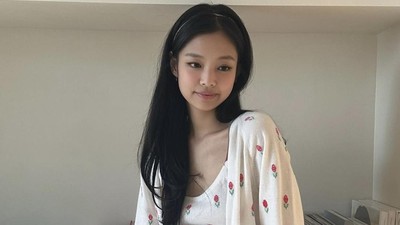 8 Foto Ide OOTD Valentine Date ala Personel Grup KPop aespa dan BLACKPINK