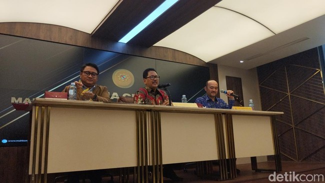 Sumpah Advokat Dibekukan Bikin Razman Tak Bisa Praktik di Pengadilan