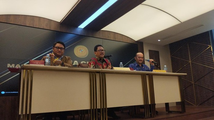 Jumpa pers Jubir MA Yanto