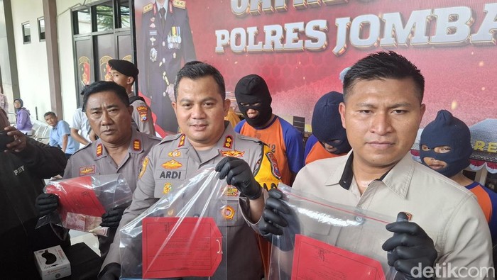 Jumpapers kasus pembunuhan dan pemerkosaan siswi SMA di Jombang