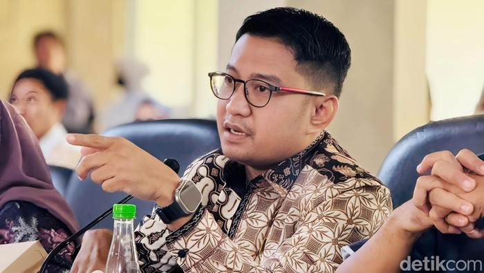Ketua Komisi 1 DPRD Bone Rismono Sarlim.