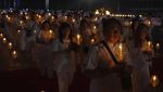 Khidmatnya Umat Buddha Thailand Rayakan Makha Bucha