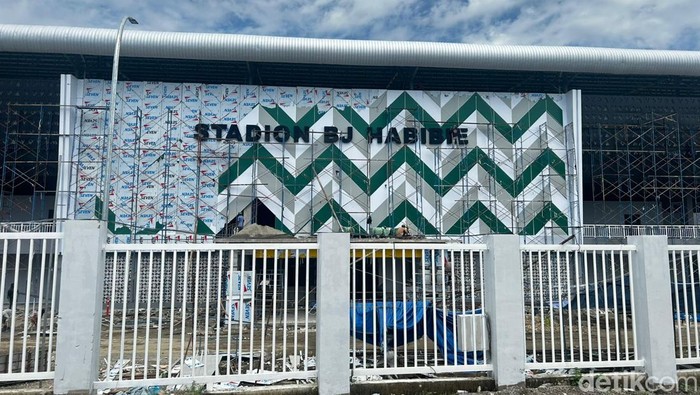 Kondisi terkini Stadion BJ Habibie di Kota Parepare.