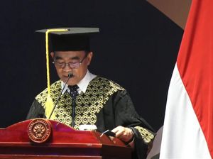 Eks Mendikbud Muhadjir Effendy Dikukuhkan Jadi Guru Besar UM, Ini Bidangnya