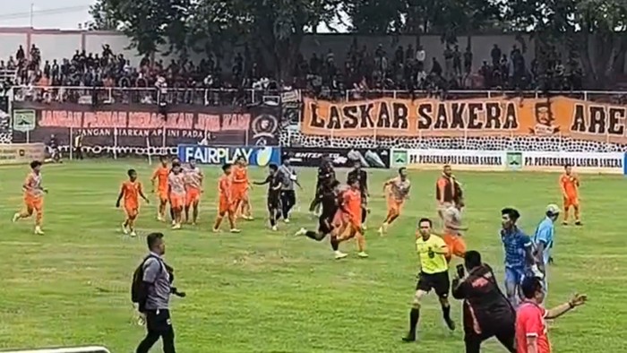 persekabpas vs tornado fc ricuh