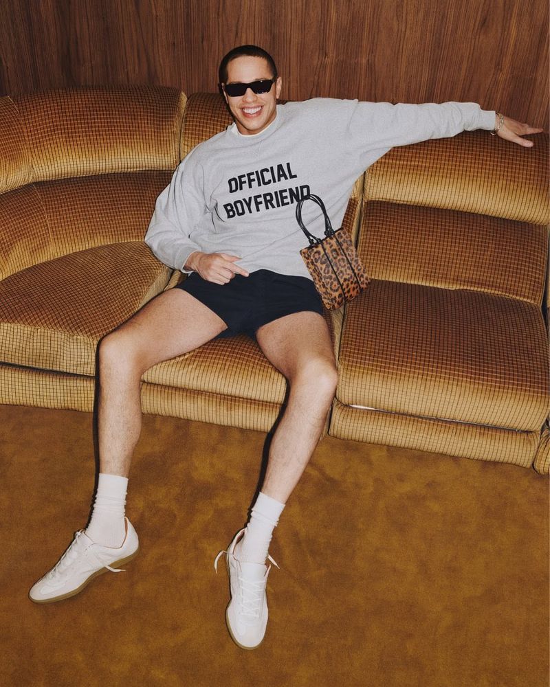 Penampilan Pete Davidson setelah hapus tato.