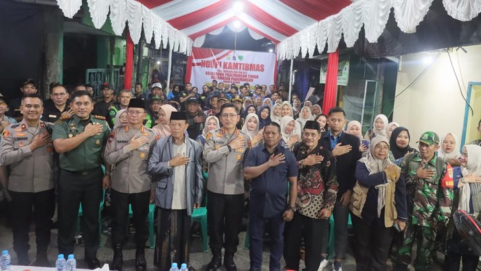 Polres Metro Jakut bertemu warga dan ojol bahas keamanan
