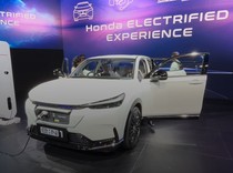 Video: Mobil Listrik Honda e:N1 Unjuk Gigi di IIMS 2025