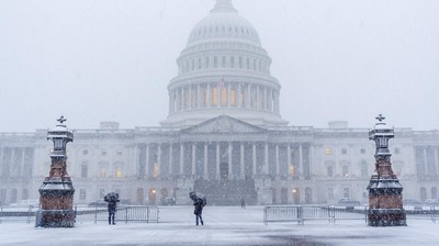 Salju Selimuti Gedung Capitol Amerika Serikat