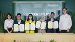 Semringah Ratusan Mahasiswa Indonesia Terima Beasiswa