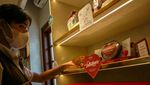Sibuknya Pekerja Produksi Cokelat Jelang Hari Valentine 2025