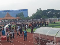 Persipa Pati Dikalahkan Persipura, Suporter Serbu Lapangan-Rusak Fasilitas