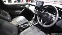 Hiroyuki Ueda, President Director PT TAM, mengatakan bahwa Toyota turut mengambil langkah kongkret untuk mempercepat Net Zero Emission dengan menyediakan mobil elektrifikasi terbaru.  