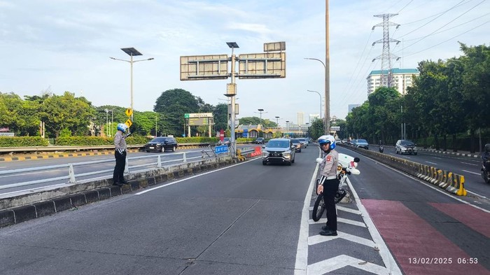 Tim Pemecah Macet mulai diterjunkan mengatasi kepadatan lalin di Jakarta.