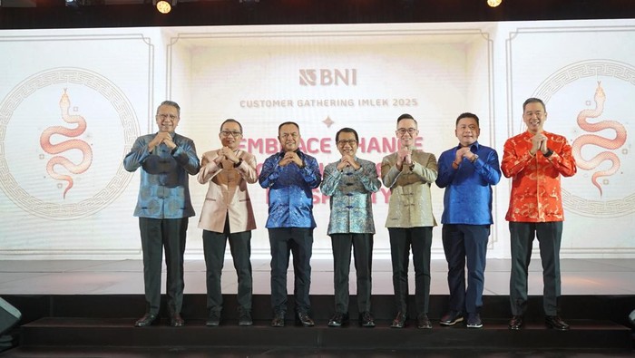 PT Bank Negara Indonesia (Persero) Tbk (BNI) menutup rangkaian Customer Gathering Imlek Tahun 2025 yang berakhir di Surabaya, setelah sebelumnya diselenggarakan di Jakarta dan Medan.