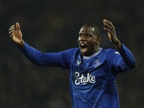 Doucoure Jadi Korban Rasisme Seusai Derby Merseyside, Polisi Turun Tangan