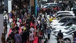Berburu Kendaraan Baru di IIMS 2025