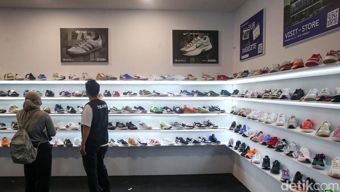 Berburu Sepatu di Jakarta Sneaker Day