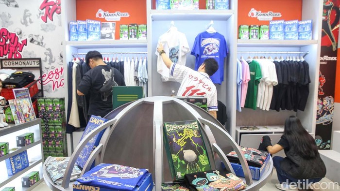 Jakarta Sneaker Day (JSD) tengah digelar di Jakarta Convention Center (JCC). Ini tempat kaum muda berburu sneakers dan apparel idaman.