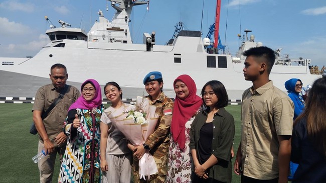 Cerita tentang Jet Tempur Israel Mengitari Kapal Perang Indonesia