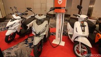 Produk Yadea kini telah diekspor ke lebih dari 100 negara dan digunakan oleh lebih dari 100 juta pengguna yang mempercayai kualitas serta inovasinya. Sebagai perusahaan kendaraan listrik roda dua pertama yang terdaftar di bursa saham (Kode Saham: 01585.HK), Yadea terus berada di garis depan industri dengan lebih dari 2.000 paten teknologi dan lebih dari 1.000 tenaga ahli R&D.