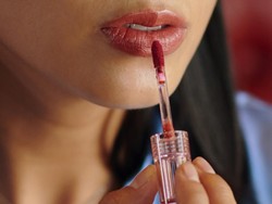 Lip Tint Lokal Murah Rp 20 Ribuan yang Transferproof dan Waterproof
