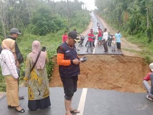 Jalan di Kuansing Putus usai Diguyur Hujan Deras, 2 Desa Terdampak